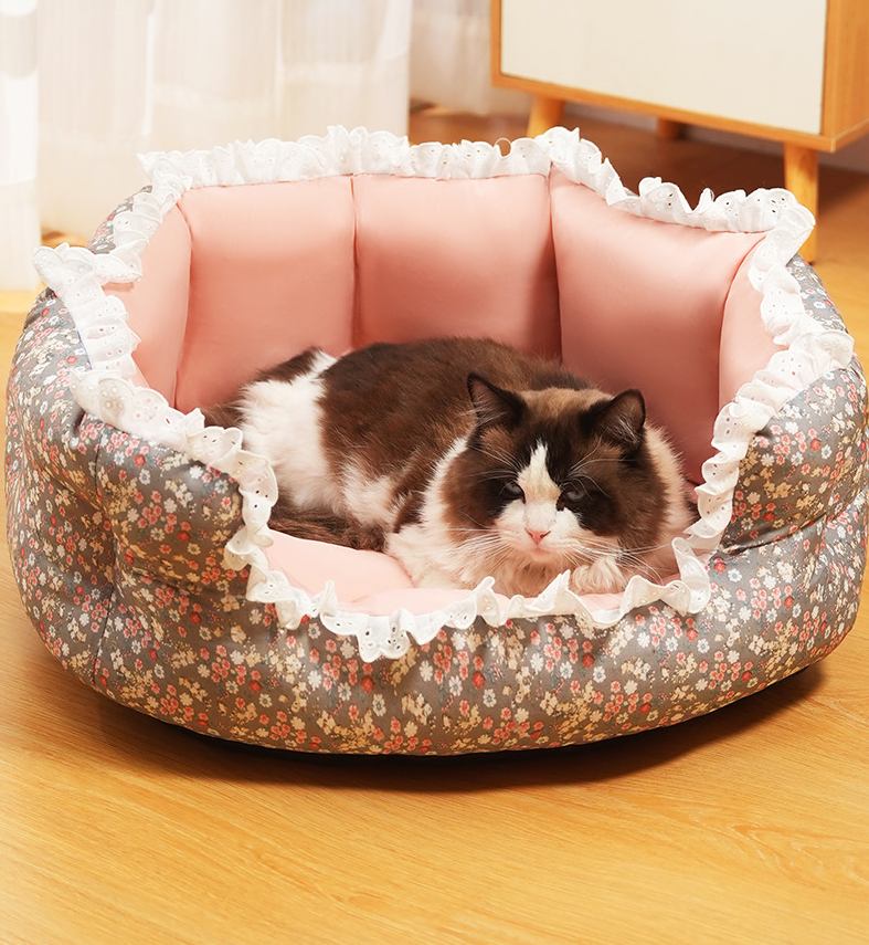 Lace - süß - florales Liegebett für Katzen und Hunde für alle Jahreszeiten