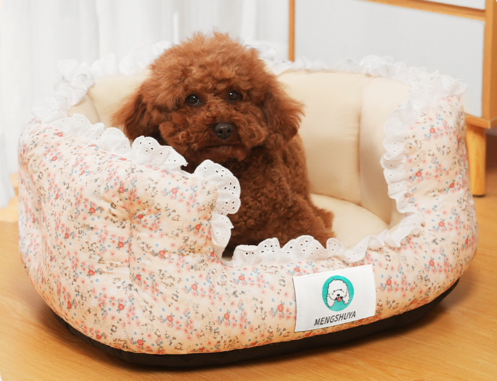 Lace - süß - florales Liegebett für Katzen und Hunde für alle Jahreszeiten